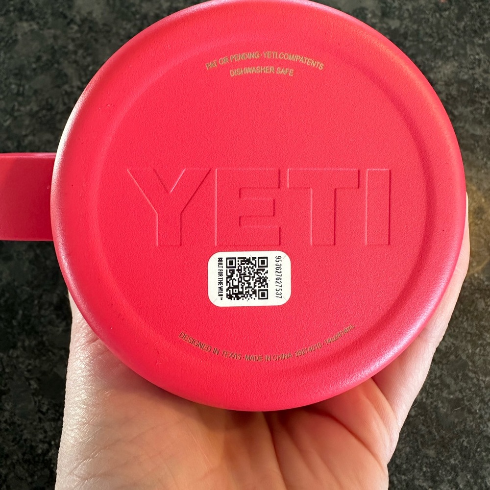 Yeti 414 ml rambler in Bimini Pink - Picture 4 of 5